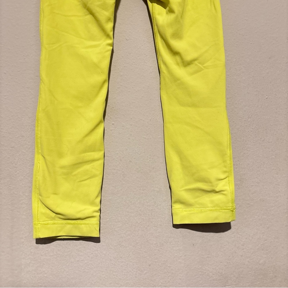 Lululemon Align High-Waisted Trousers, 71 cm
Yellow Streamer - Picture 9 of 15